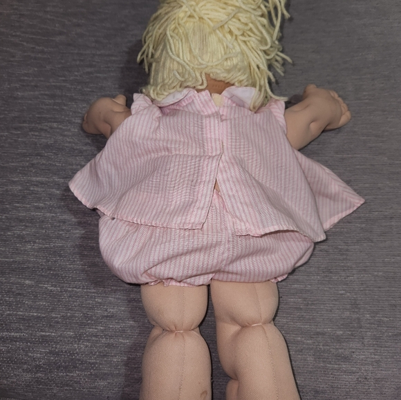Vintage Cabbage Patch Kid Blonde Yarn Hair Green Eyes 1978,1982 - Picture 3 of 16